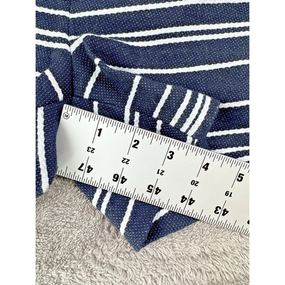 Banana Republic Women's Sz 0 Navy Blue White Stripe Woven Sailor Shorts Casual - Picture 6 of 6